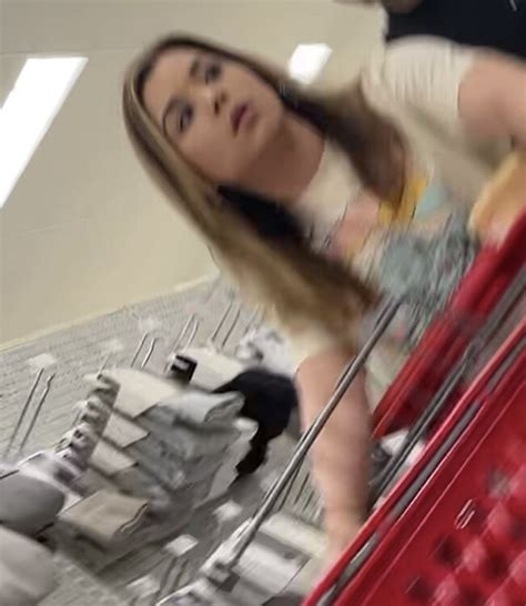 Must See Beautiful Latina With A Perfectly Tight Bubble Video Tight Jeans Forum