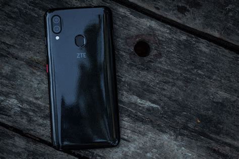 Обзор ZTE Blade V10 Vita: бюджетник нового поколения