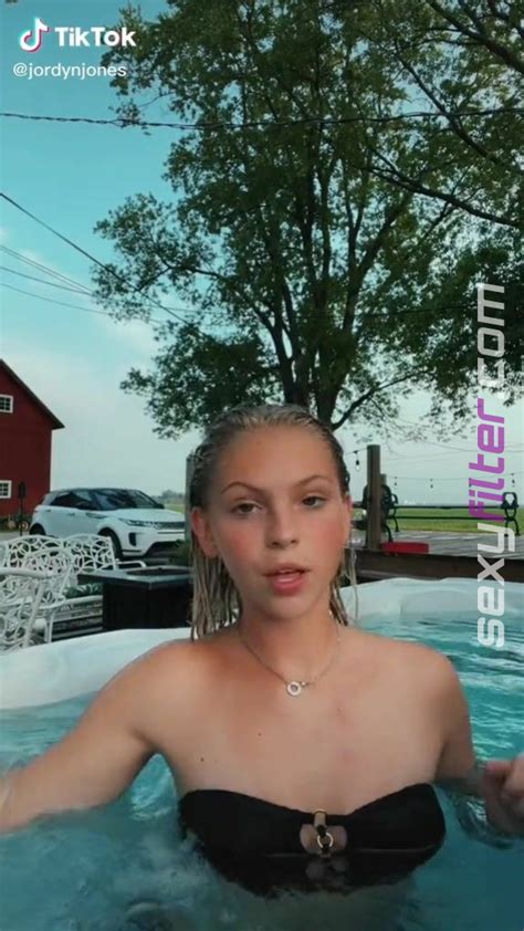 Beautiful Jordyn Jones In Sexy Black Bikini At The Swimming Pool Sexyfilter