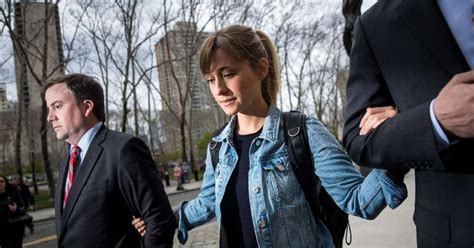 Smallville Actress Allison Mack Granted Bail On Million In Sex Trafficking Case Meaww