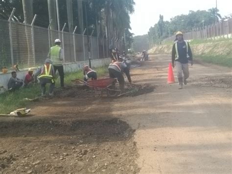 Warga Terus Pelototi Perbaikan Jalan Kcic Pasundan Ekspres