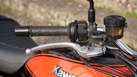 Kawasaki Z RS le foto rendering della naked media retrò