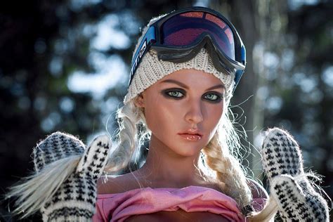 158cm Beautiful Skiing Extreme Sports Beauty Sex Doll Soraya