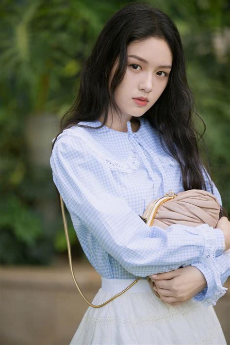 N Di N Vi N Tr Trung Qu C Hot Nh T Elle Man