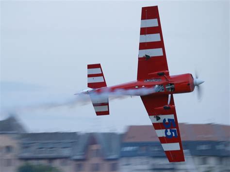 Budapest Airrace Paul Bonhomme Zivko Edge