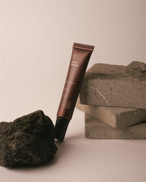 térra beaute Nude Glow Behance