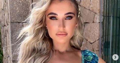 TOWIE Icon Billie Faiers Flashes Cleavage As She Strips To Bikini For Busty Display Daily Star