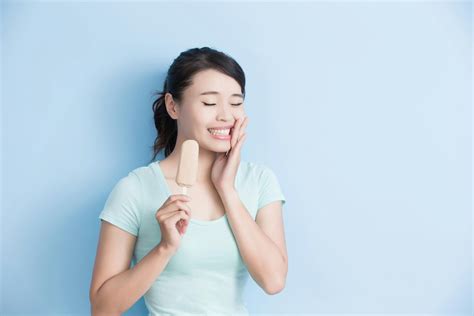 Understanding Sensitive Teeth: Causes and Treatments