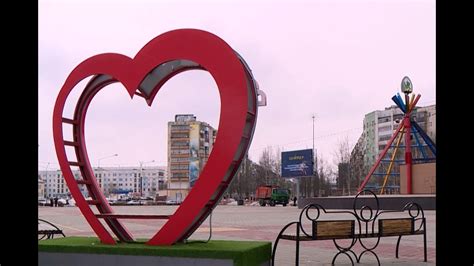 В Радужном появится уличный кинотеатр - YouTube