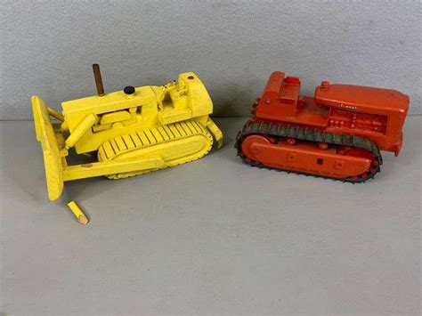 International Td24 And Wooden Dozer United Edge Real Estate And Auction
