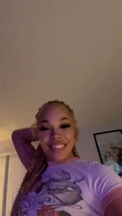 Pin By On Pins By You Cute Gay Couples Cute Couples Goals Cute Relationship Photos