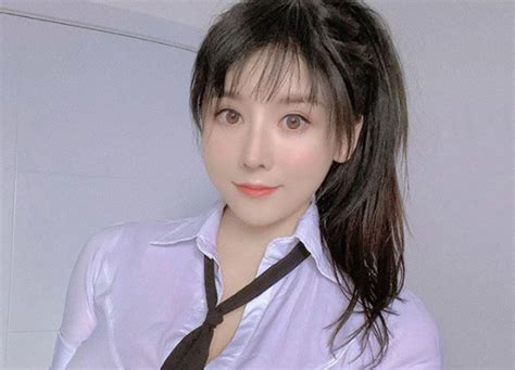 Hot Girl N I Ti Ng Tin T C Hot Girl N I Ti Ng M I Nh T Vi T Gi I Tr