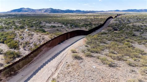 Shut It Down Red State Makes Massive Land Buy To Ramp Up Border Wall