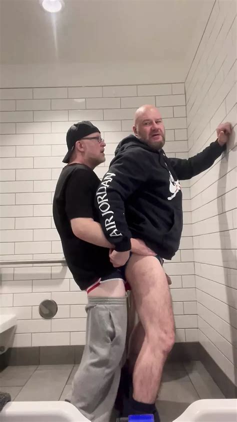 Bareback Bathroom While Shopping Gay Amateur Porn Feat Dickson Butts XHamster