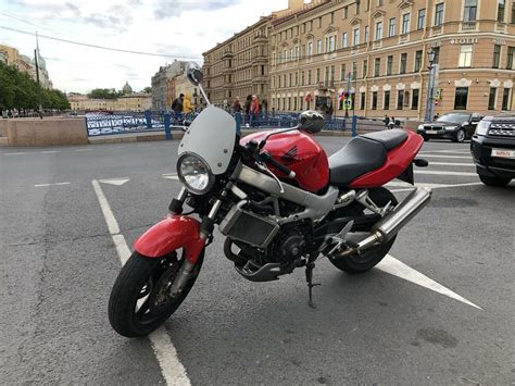 Купить б у Honda VTR 1000 карбюратор 6 передач в Санкт Петербурге красный naked bike 2001 года