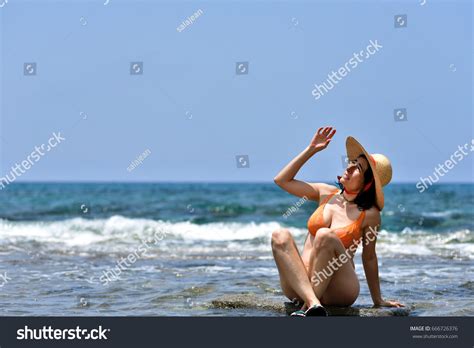 Sexy Bikini Tanning Woman Relaxing On Stock Photo 666726376 Shutterstock