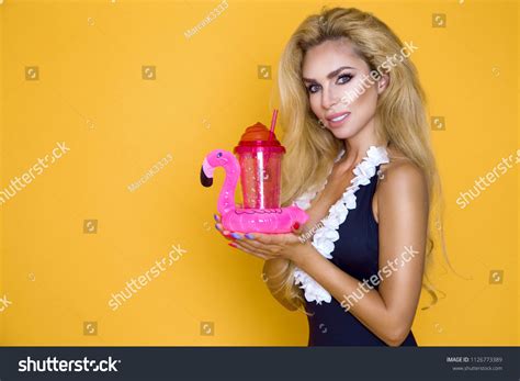 Sexy Woman Elegant Bikini On Tanned Stock Photo Shutterstock