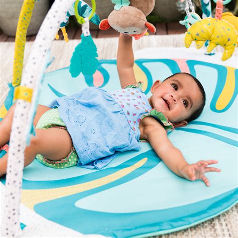 Deluxe Twist & Fold Activity Gym & Play Mat™ Tropical – Infantino