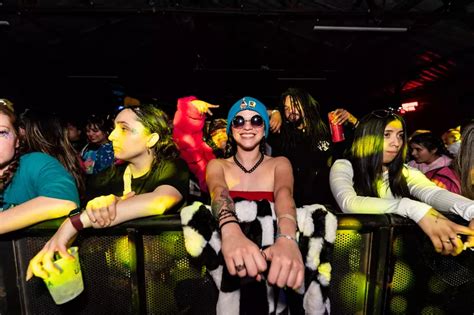 Everyone We Saw Having Fun At San Antonio S Spongebob Themed Bikini