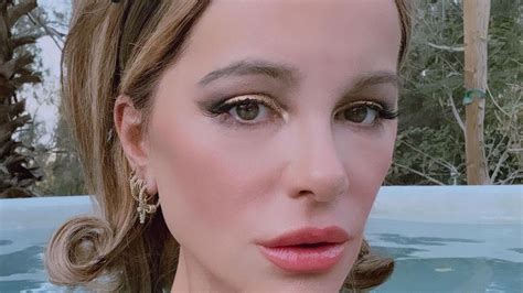 Kate Beckinsale Causes A Stir In Tiny Orange Bikini As She Displays Heartfelt Tattoos Hello