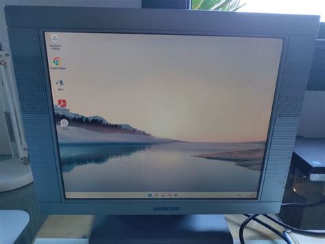 Monitor Ordenador Tft 18 Proview Vga De Segunda Mano Por 15 Eur En