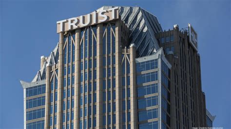 Truist chief operating officer Beau Cummins resigns - Charlotte