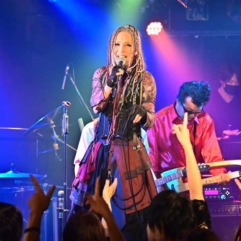 Katsura桂 Katsuratsura On Threads