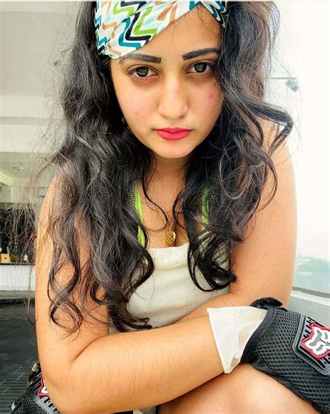 Cute Insta Girl Likes To Record Some Hot Selfie Video S For Her BF Playing With Her Boobs