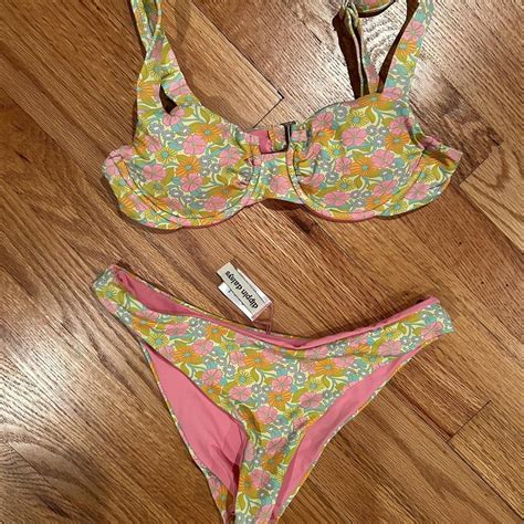 Dippin Daisys Bikini Size Xs Never Been Worn Depop