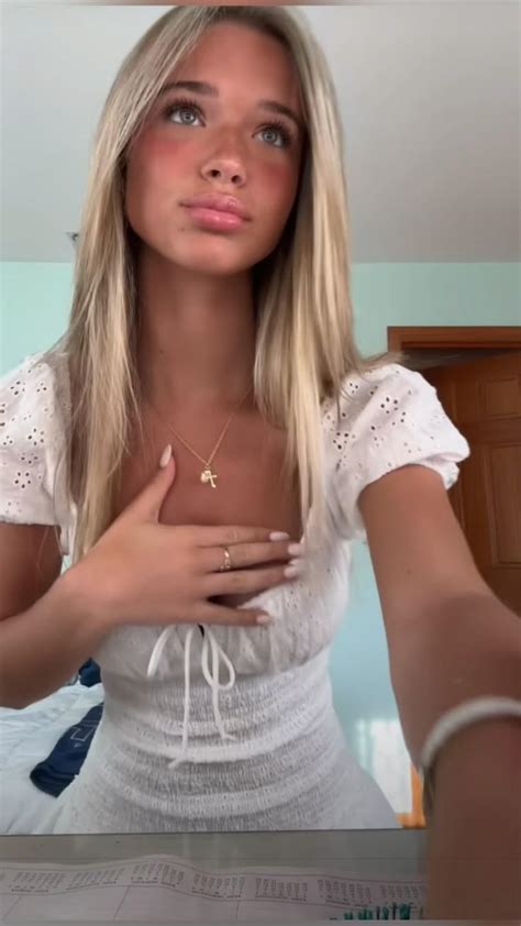 Pin By Leilaluvsfrl On Pins By You Pretty Blonde Hair Pretty