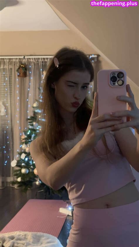 Mira Model Mira Nude Onlyfans Photo The Fappening Plus