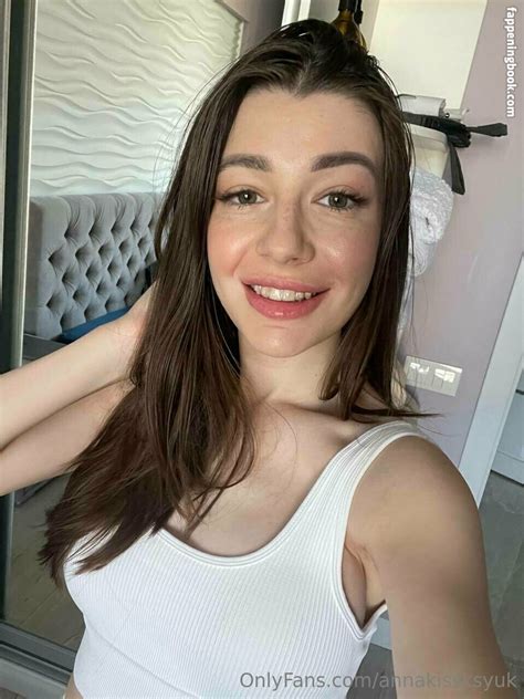 Petite Doll Annakissksyuk Petite Doll Nude OnlyFans Leaks Fappening FappeningBook