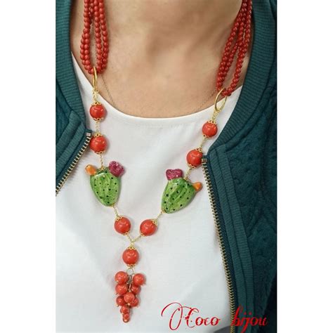 Collana In Pasta Di Corallo E Fichi D India In Ceramica