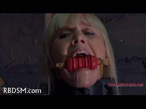 Sumisión total de cuties XVIDEOS