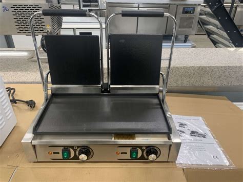 RVS Dubbele Contactgrill Paninigrill Grill Glad 230V Horeca