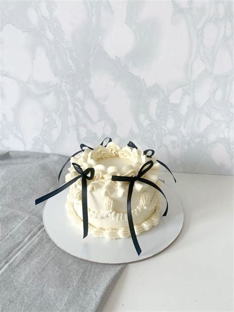 Торт в стиле ламбет в 2024 г | Торт, Торт на день рождения, Бантик