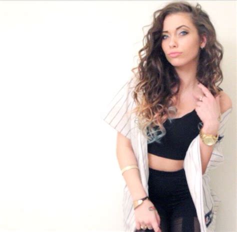 Hot Sexy Dani Noe Bikini Pics