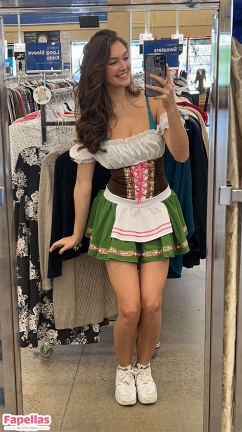 Beautyandbrainswithatwist Aka Rachel Michelle Aka Rachellemichelle Nude Leaks OnlyFans Fapellas