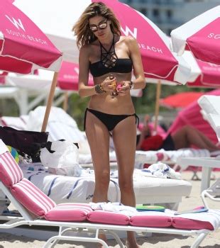 Aida Yespica Bikini Candids On The Beach In Miami June 29 2016 Phun Org Forum