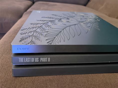 Playstation 4 Pro PS4 Pro Limited Edition The Last of Us 2 Iasi • OLX.ro