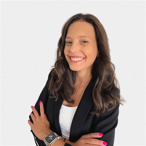 Iva Ivanova - Marketing Manager mit Fokus auf Social Media ...
