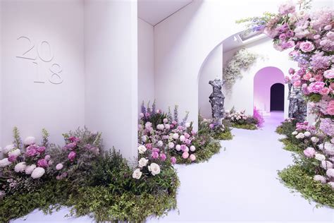 Check In C C Hot Tri U A Hoa Ph K N Dinh C L P Travelnews Th Gi I Combo