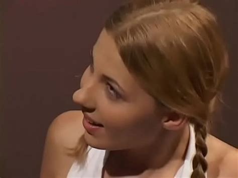 Captivating Teacher Gives A Sexy Oral Stimulation And Fingers Pussy XVIDEOS