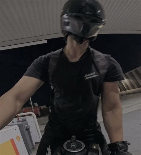 Pin by ɪʀᴇɴᴇ on boy core Biker aesthetic Hot biker guys Biker boys