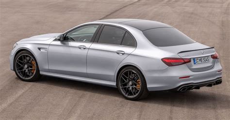 W Mercedes Amg E Matic Facelift Debuts Updated Styling L