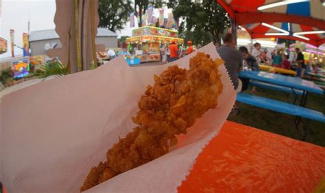 Deep-Fried Chicken in Frosted Flakes Batter [1024x608] [OC] [OS] : r ...