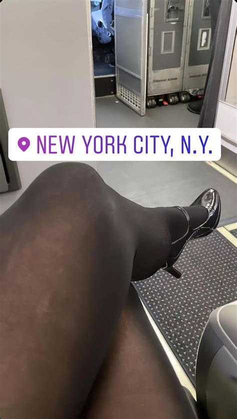 Welcome To New York City Nudes SexyFlightAttendants NUDE PICS ORG