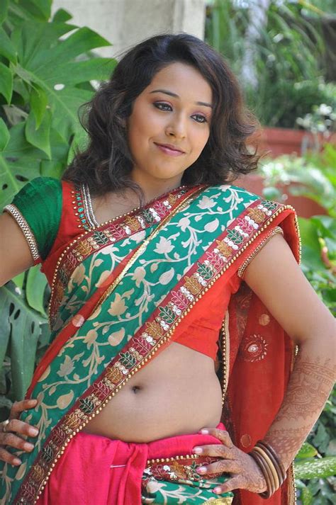 Hot Indian Film Actress Pics Hot Mallu Actress Saree Navel Show Pics