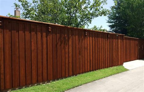 Cedar Wood Privacy Fence Corbels Cap Trim 8 Ft Fence Companies Gate Companies Lifetime