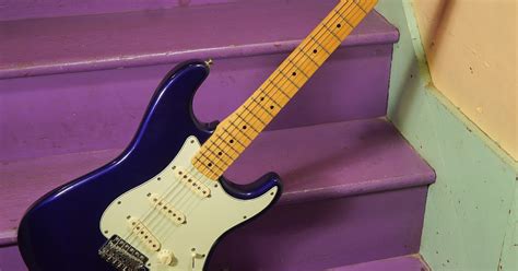 1999 Fender Mexico Stratocaster Wrobert Cray Pickups Electric Guitar
